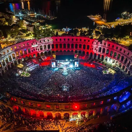 דירה Casa Alessia פולה